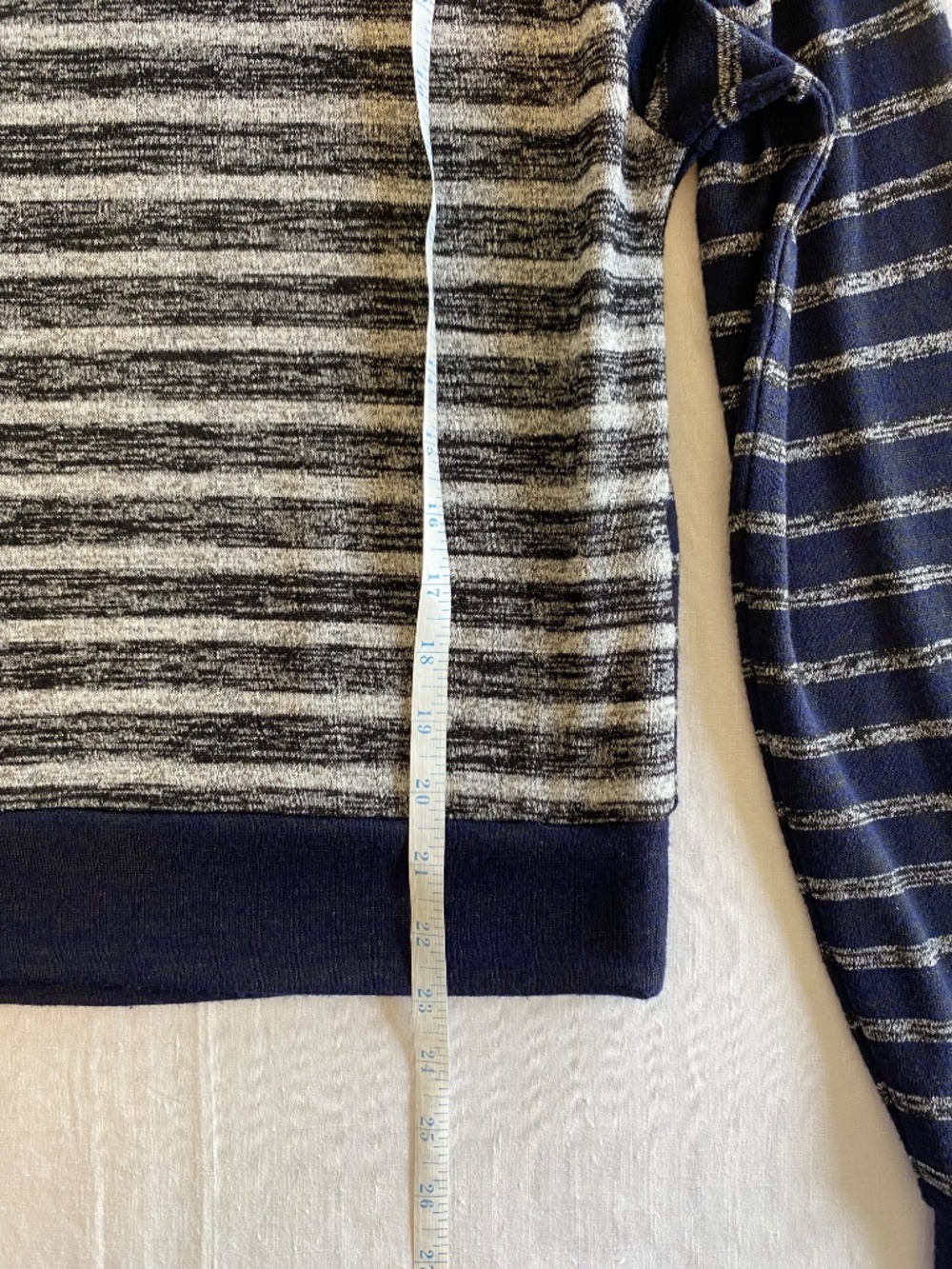 Rag & Bone Avryl Navy Stripe Crewneck Pullover Sweater SZ XS Preppy Coastal - Picture 9 of 10